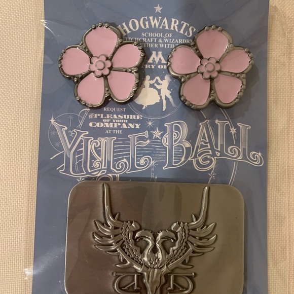 Yule Ball Magnet Set - Picture 5 of 5